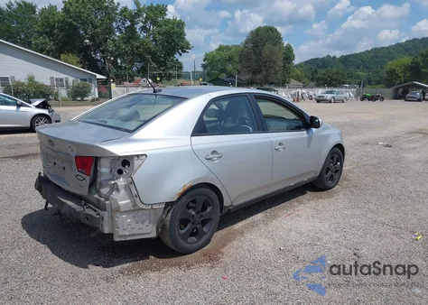 2010 Kia Forte Ex z USA, uszkodzony, nr VIN KNAFU4A22A5287610